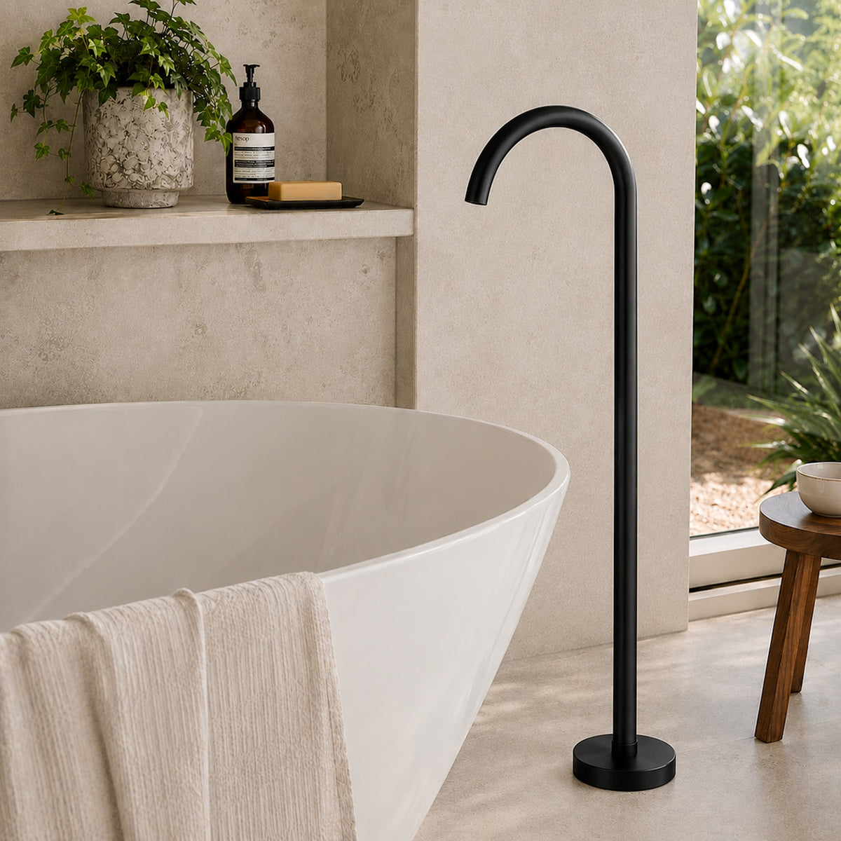 Reno Freestanding Bath Spout - Matt Black
