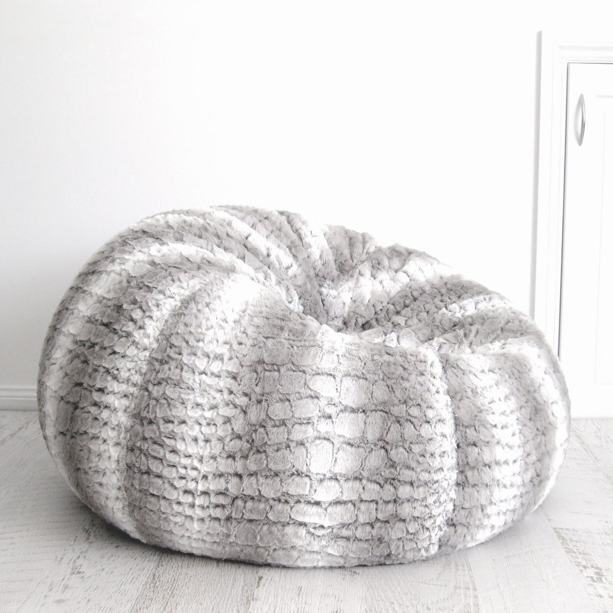 Arctic Fur Bean Bag - Silver Grey