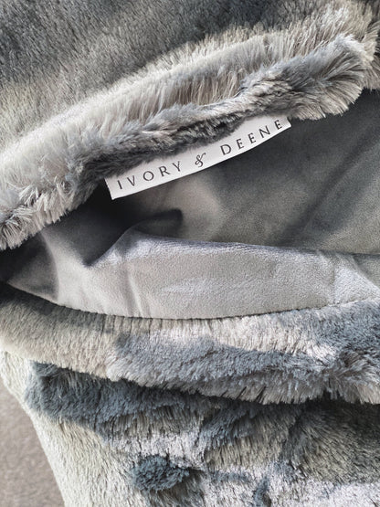 Cloud Plush Soft Throw Blanket - Charcoal Grey