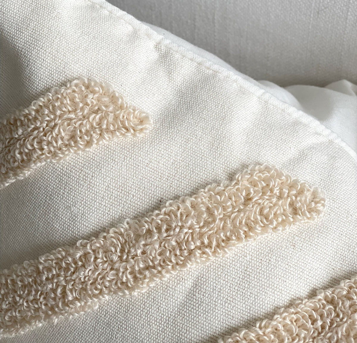 Ramada Tufted Cushion Cover with Diamond Pattern + Insert