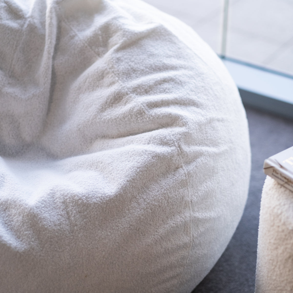 Boucle Fur Bean Bag - French White