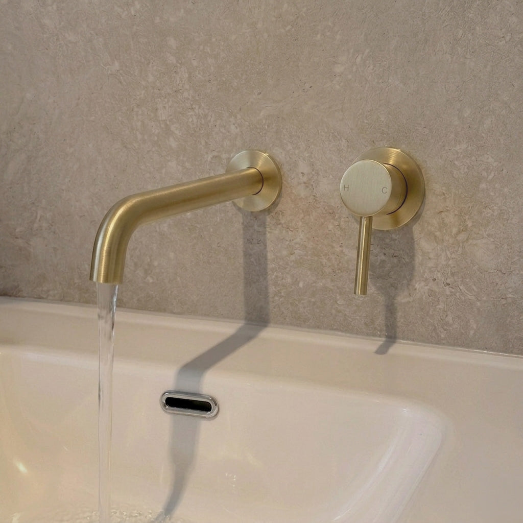 Reno Wall Spout - Brushed Brass