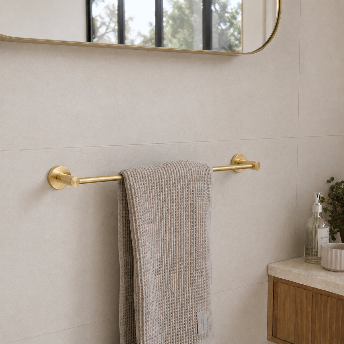 Reno Single Towel Rail - Brushed Brass