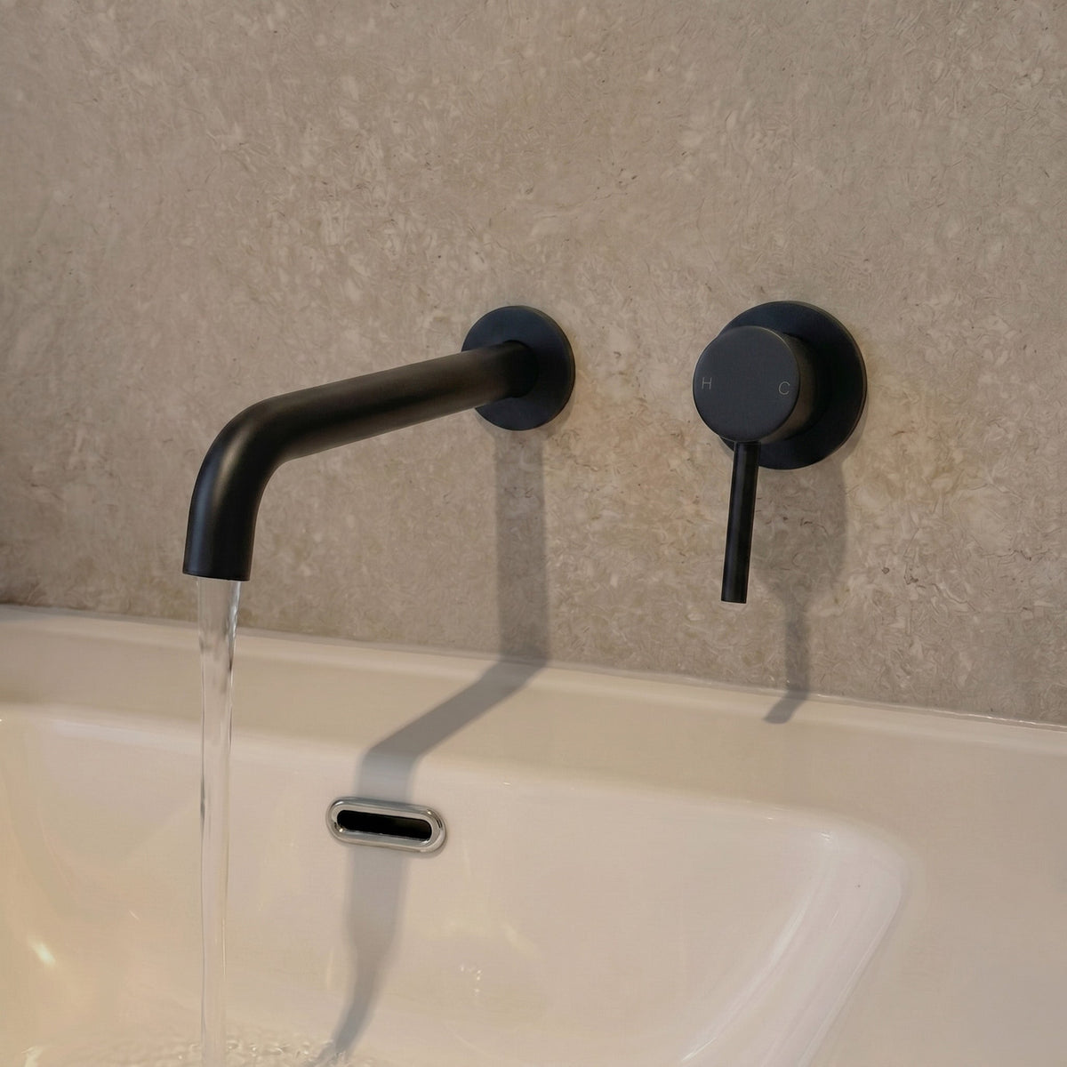 Reno Wall Spout - Matt Black