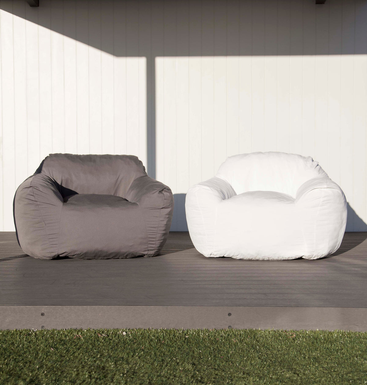 Outdoor DreamPod® Chair - White