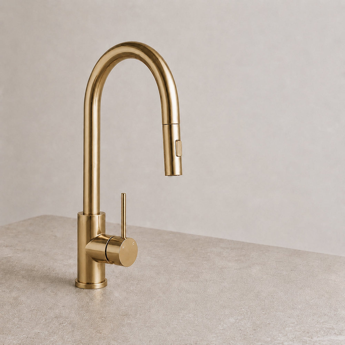 Reno Pull-Out Kitchen Mixer - Polished Gold