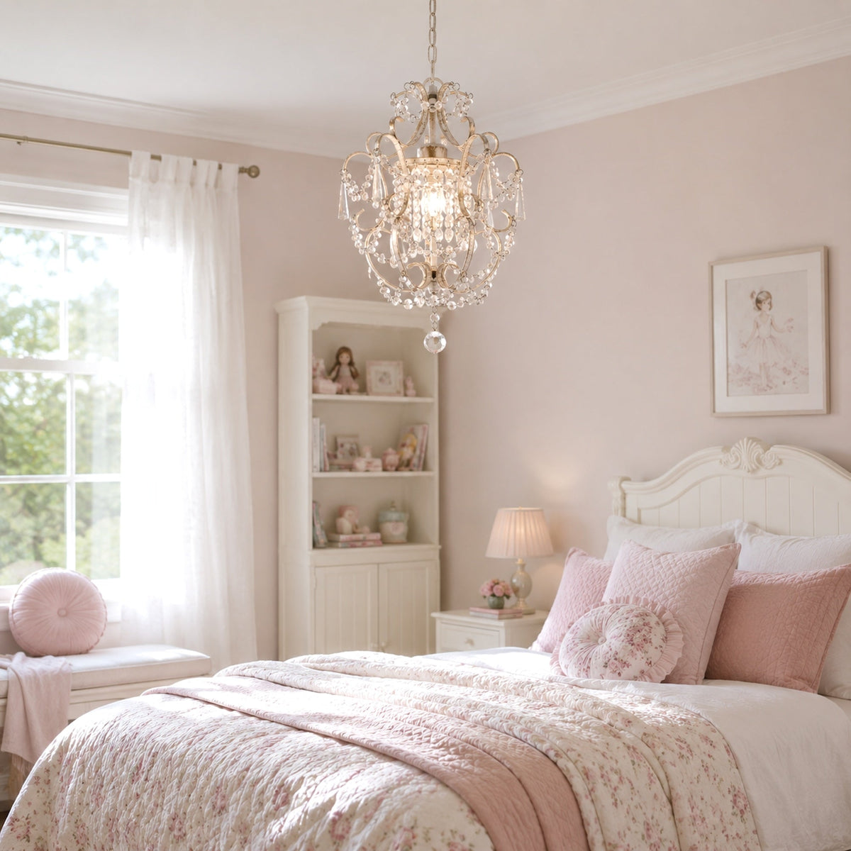 Zara Chandelier - Distressed Cream